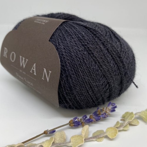 czarna włóczka fine lace rowan