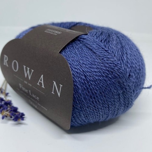 niebieska włóczka alpakowa lace