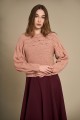 sweter z warkoczem z włóczki rozena