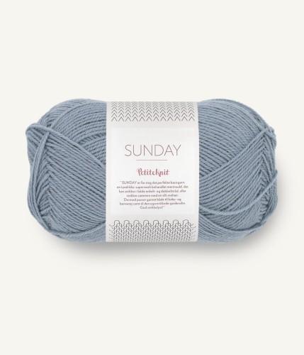 Sandnes Garn Sunday Petite Knit 6050 Above The Clouds