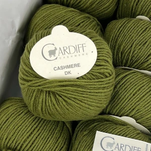 Włóczka Cardiff Cashmere DK 742 Plinio ( zieleń matcha )