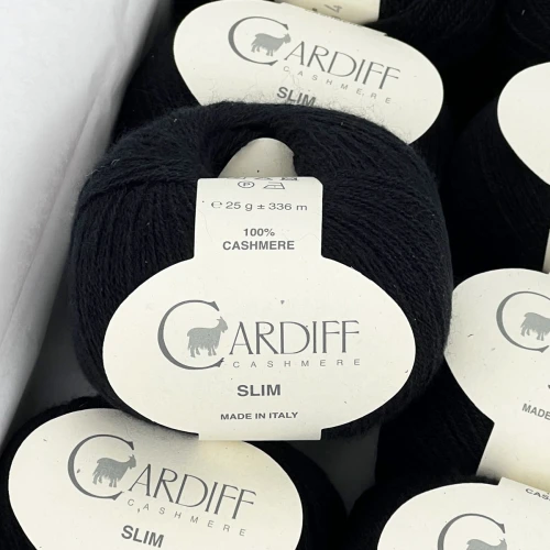 Cardiff Slim 2/28 516 Nero ( czarny )