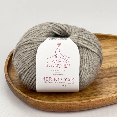Merino Yak 020 - mieszanka wełny merino z jakiem