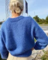 Nowoczesny sweter damski PetiteKnit do samodzielnego wykonania
