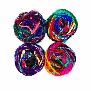 Zestaw Sari Silk Yarn 14 - multikolorowy zestaw czterech włóczek