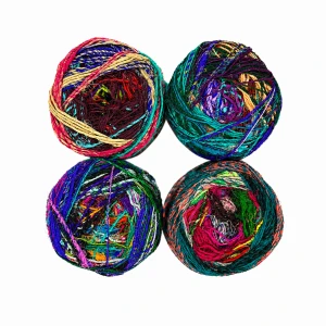 Zestaw Sari Silk Yarn 17 - multikolorowy zestaw czterech włóczek