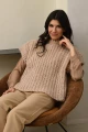 sweter bez rękawów z włóczki Saturn