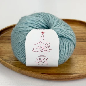 Włóczka Silky Wool 004 - baby blue 50g/100m ( Laines du Nord )